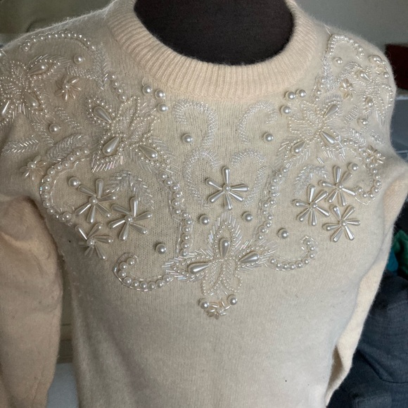 Vintage late 80’s / early 90’s cream sweater - Picture 4 of 8